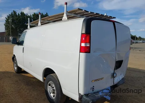 2021 Chevrolet Express Cargo Rwd 2500 Regular Wheelbase Wt from USA, damaged, VIN 1GCWGAFP4M1181314